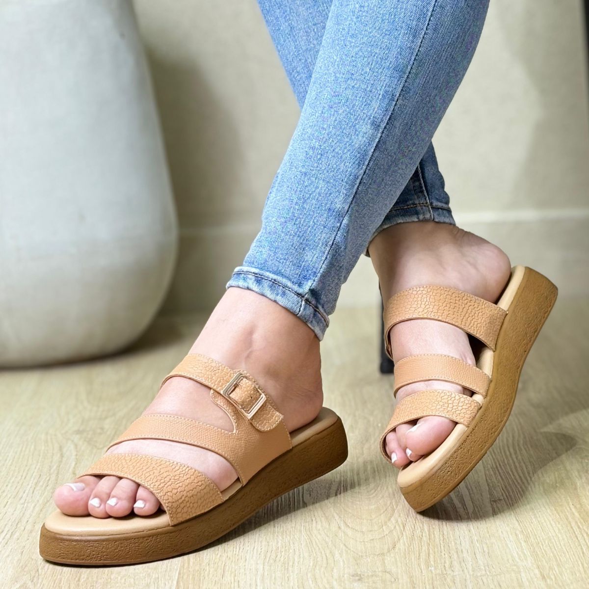 Sandalia CL 2025