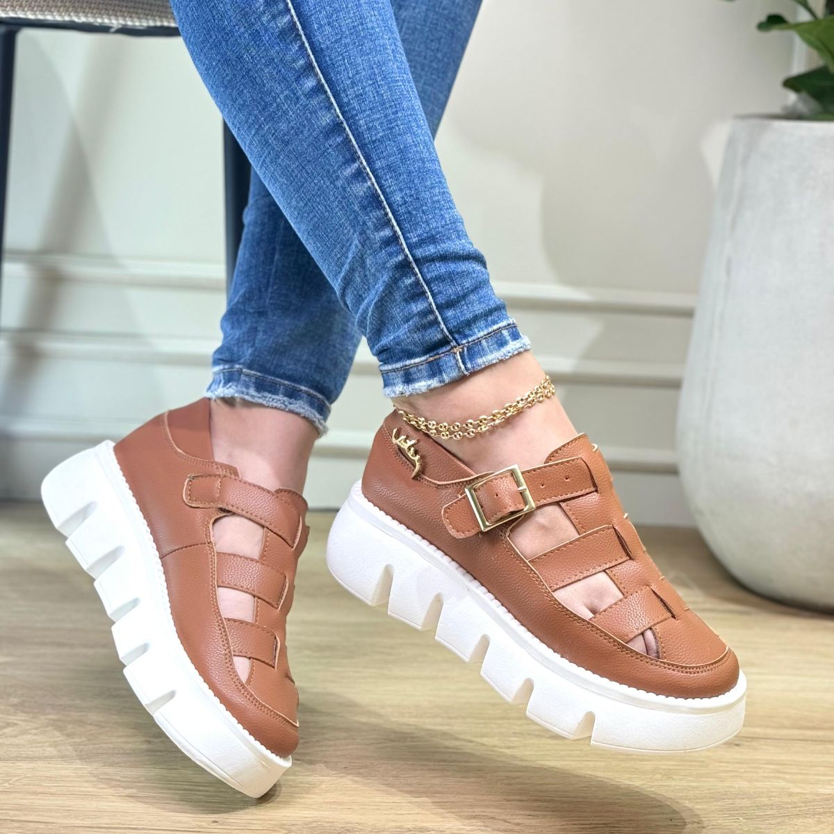 Zapatilla Mafalda Velez