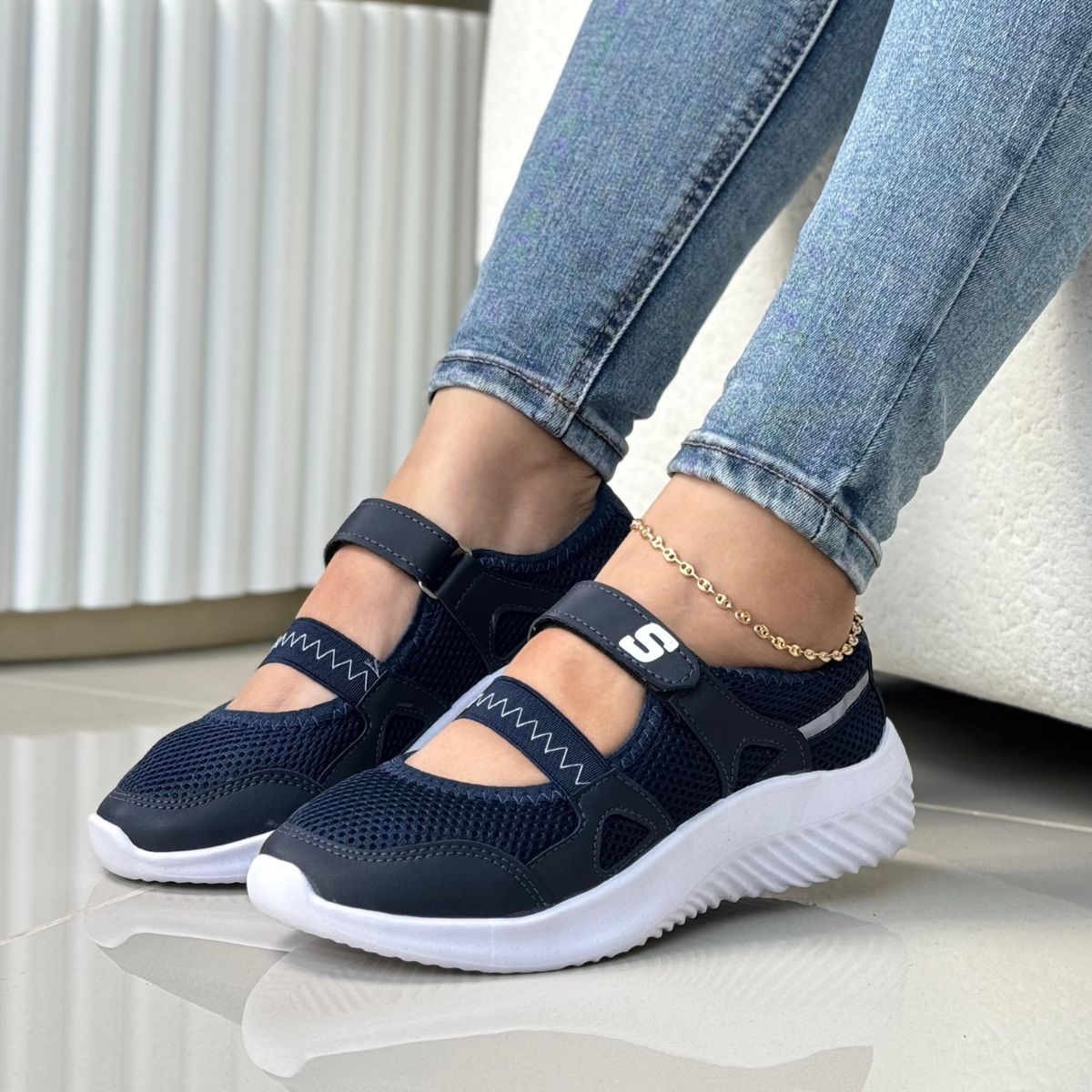 Zapatilla Mafalda Deportiva